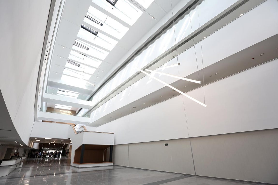 Imágenes de las nuevas habitaciones y servicios del hospital de Toledo