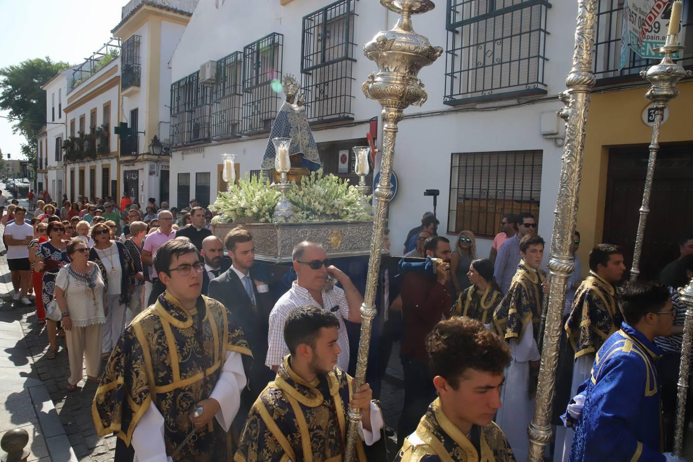 La visita de la Virgen de la Fuensanta a los templos de Córdoba, en imágenes