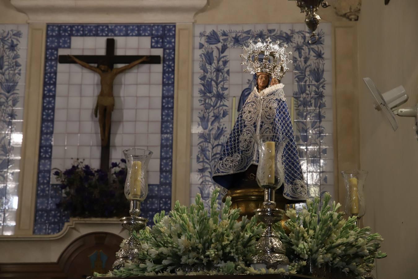 La visita de la Virgen de la Fuensanta a los templos de Córdoba, en imágenes