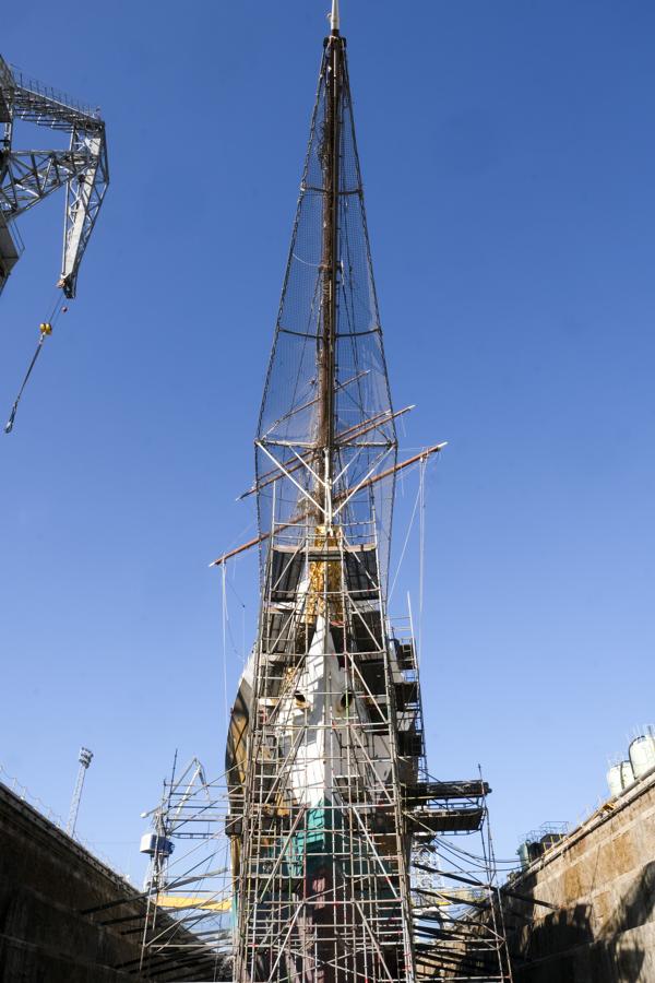 FOTOS: Dentro del dique del Juan Sebastián de Elcano