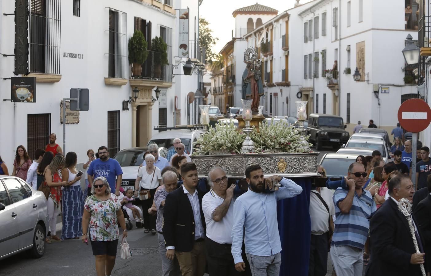 El traslado de la Fuensanta al Carmen de Puerta Nueva, en imágenes