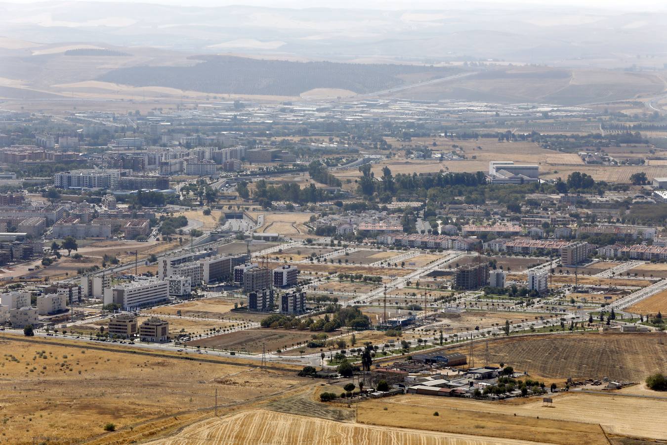 El crecimiento urbanístico de Poniente, en imágenes