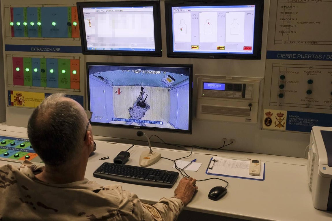 Fotos: galería y simulador de tiro del Tercio de Armada