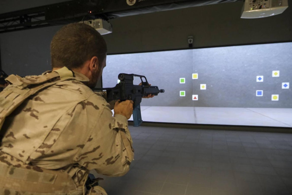 Fotos: galería y simulador de tiro del Tercio de Armada