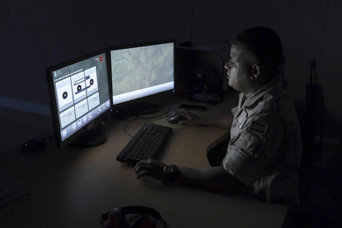 Fotos: galería y simulador de tiro del Tercio de Armada