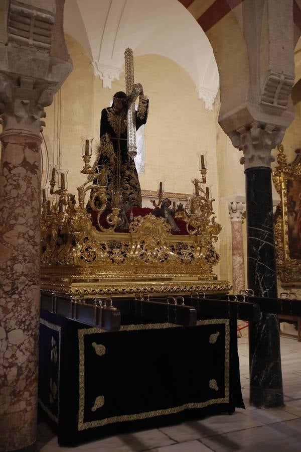 La magna exposición de Córdoba «Por tu Cruz redimiste el mundo», en imágenes