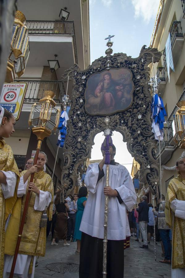 La Pastora de Santa Marina, en procesión