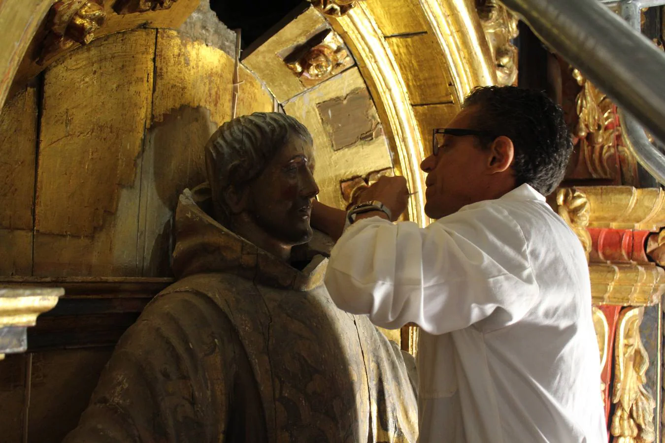 Restauración del retablo del santuario de Consolación de Utrera