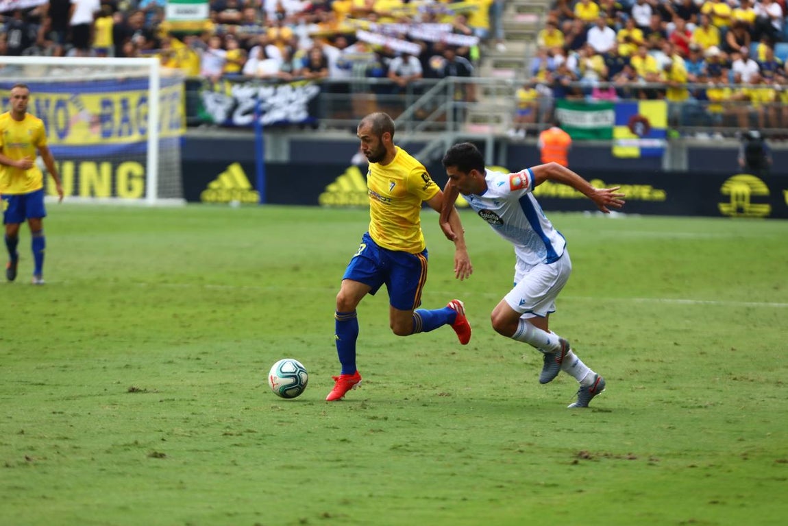 Las imágenes del Cádiz C.F. vs Deportivo (0-0)