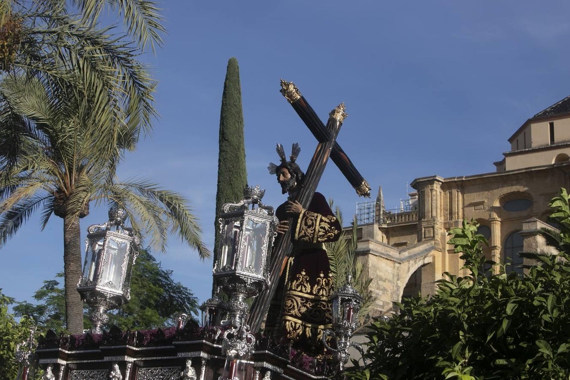 La procesión de regreso de la Magna Nazarena de Córdoba, en imágenes