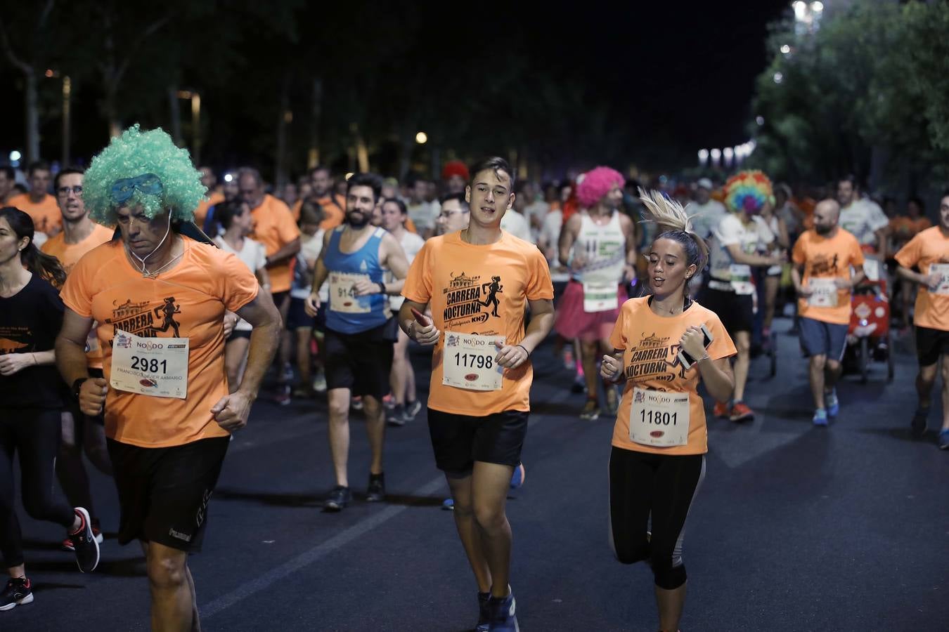 ¿Has corrido la Carrera Nocturna de Sevilla? Búscate en las fotos (II)