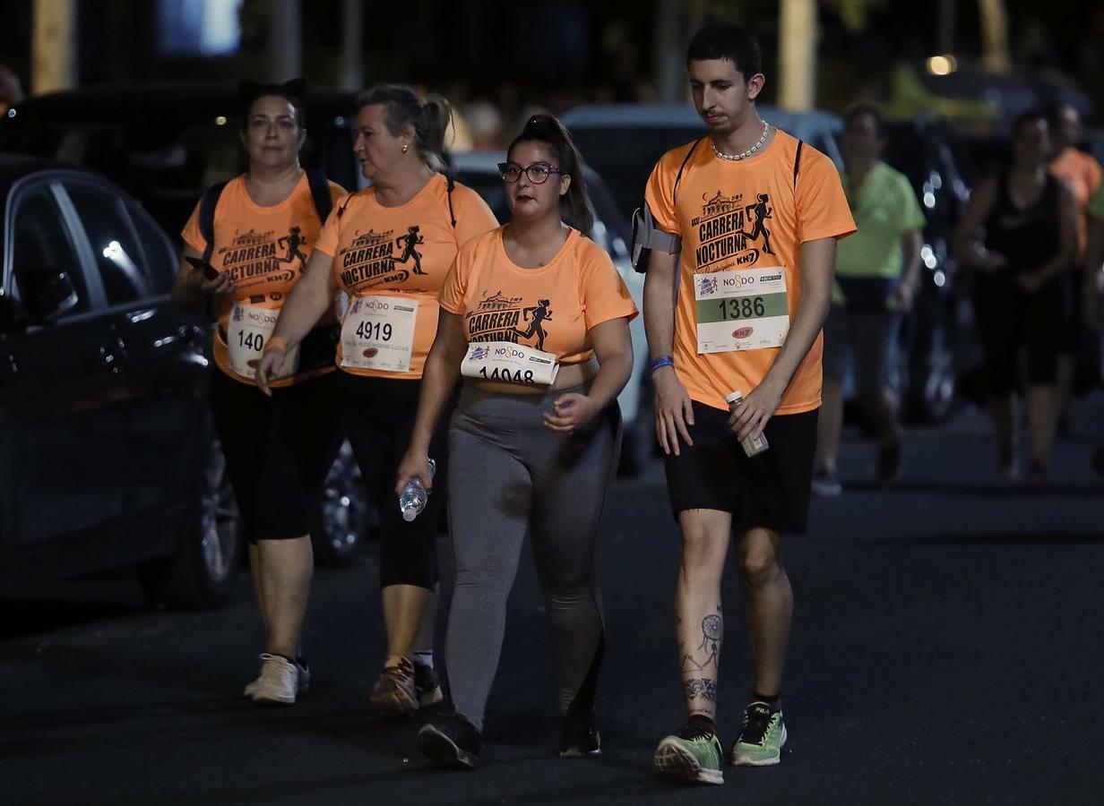 ¿Has corrido la Carrera Nocturna de Sevilla? Búscate en las fotos (III)