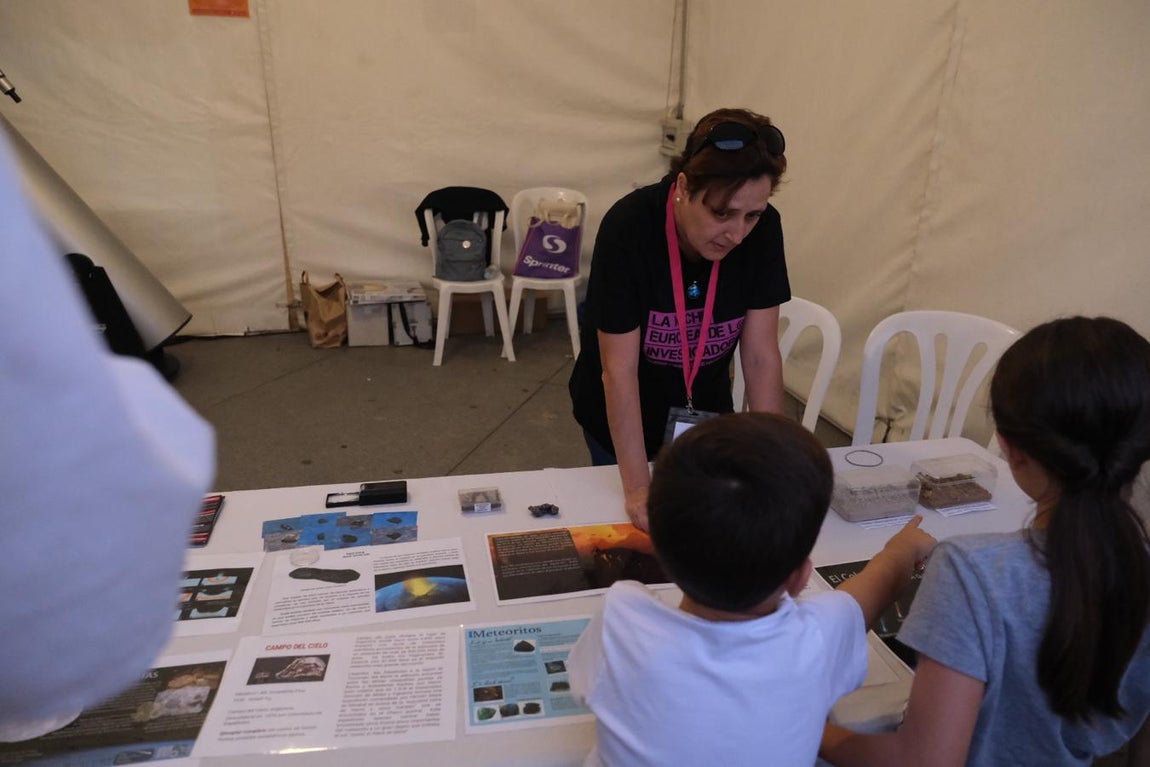 La ciencia arrasa en la Noche Europea de los Investigadores