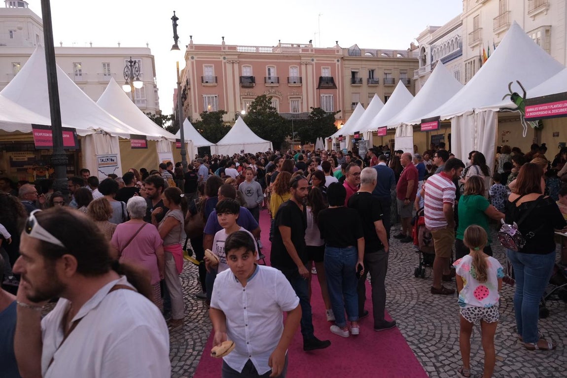 La ciencia arrasa en la Noche Europea de los Investigadores