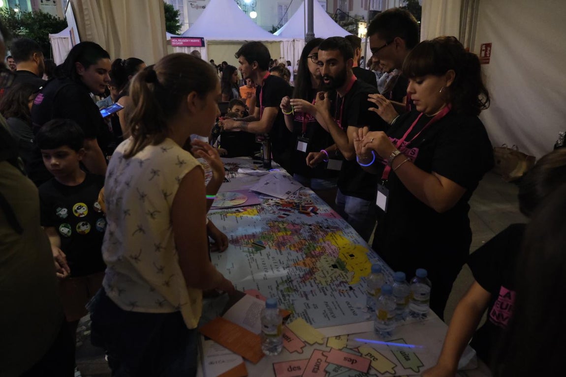 La ciencia arrasa en la Noche Europea de los Investigadores