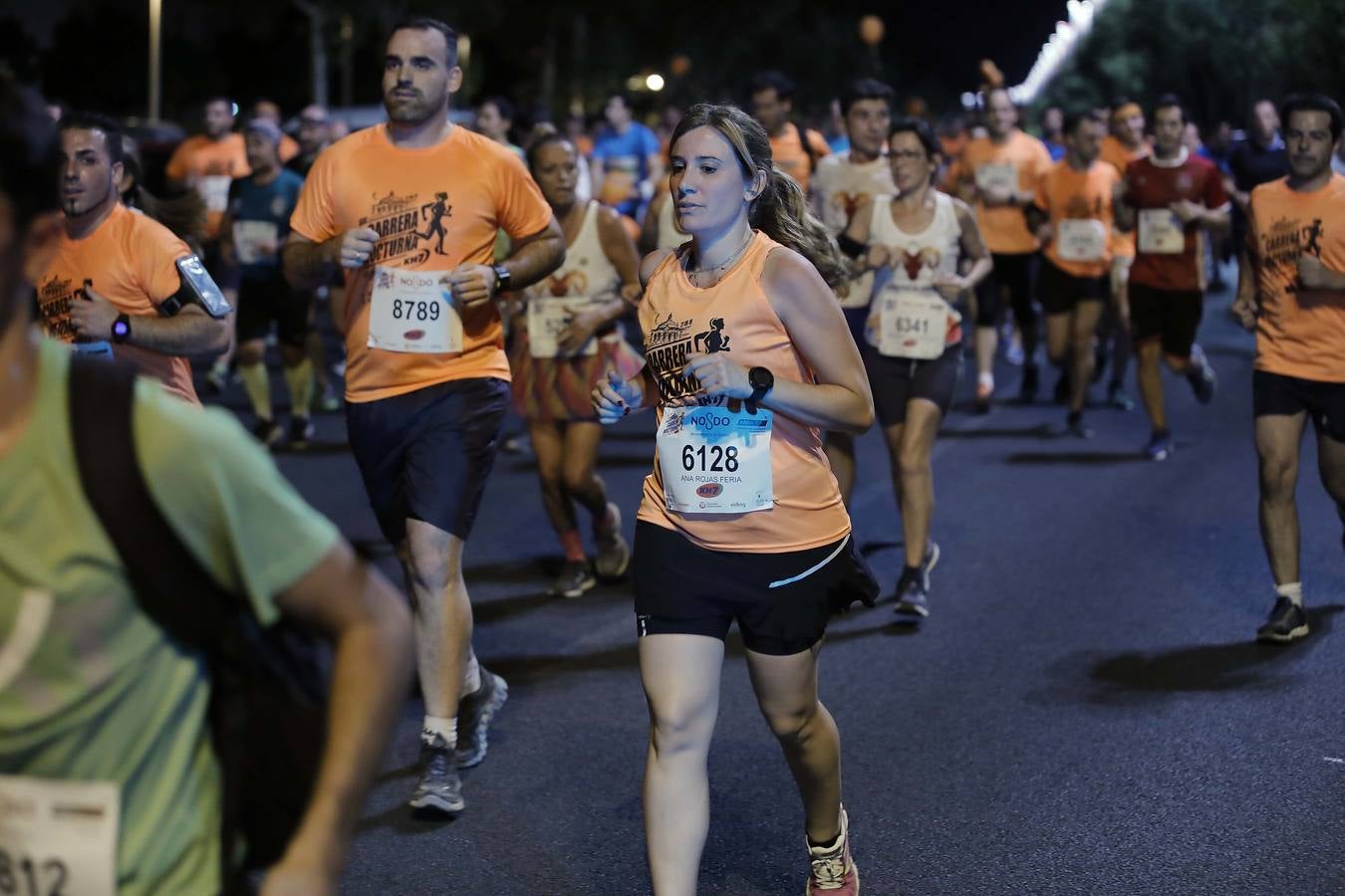 ¿Has corrido la Carrera Nocturna de Sevilla? Búscate en las fotos (V)