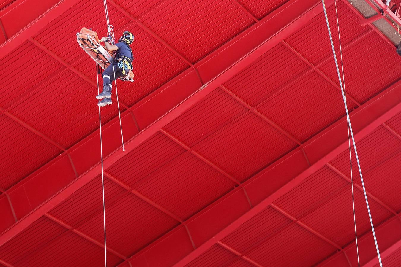 El Sánchez-Pizjuán, escenario de prueba de un rescate en el marco de la Rescue Great Day