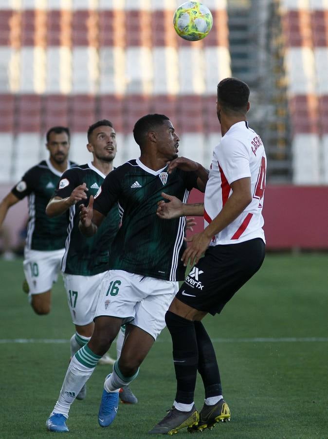 La afición blanquiverde y lo más destacado del Sevilla Atlético-Córdoba CF, en imágenes