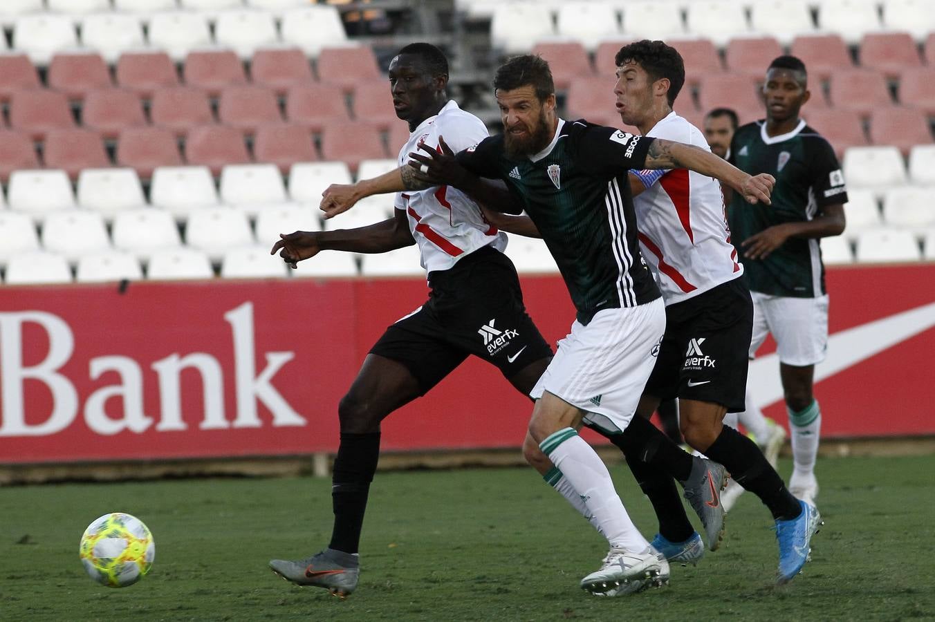 La afición blanquiverde y lo más destacado del Sevilla Atlético-Córdoba CF, en imágenes