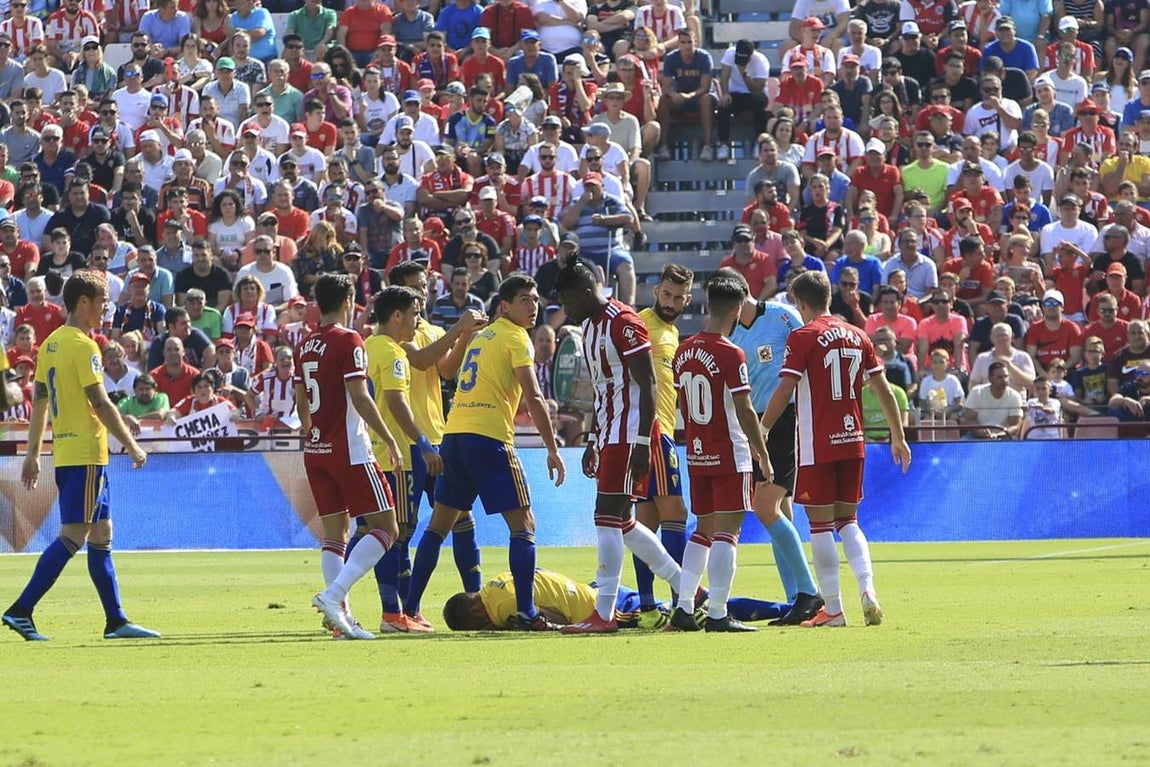 Las mejores imágenes del partido Almería-Cádiz (1-2)
