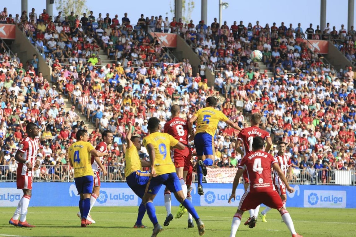 Las mejores imágenes del partido Almería-Cádiz (1-2)