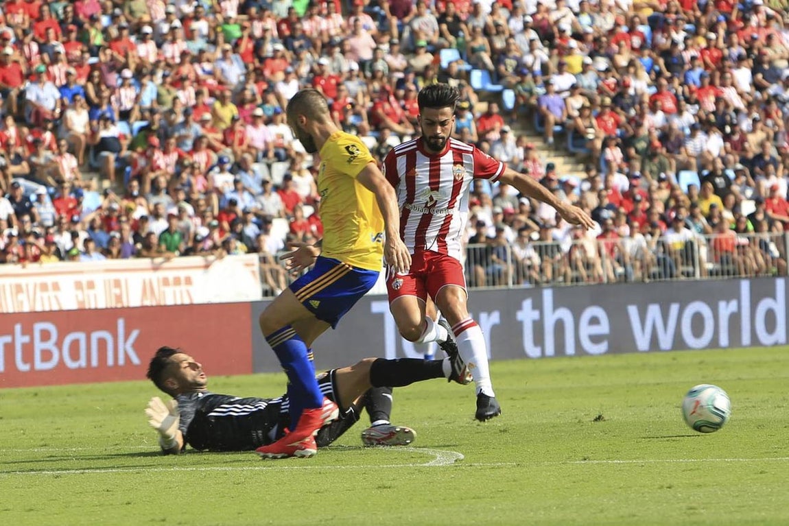 Las mejores imágenes del partido Almería-Cádiz (1-2)