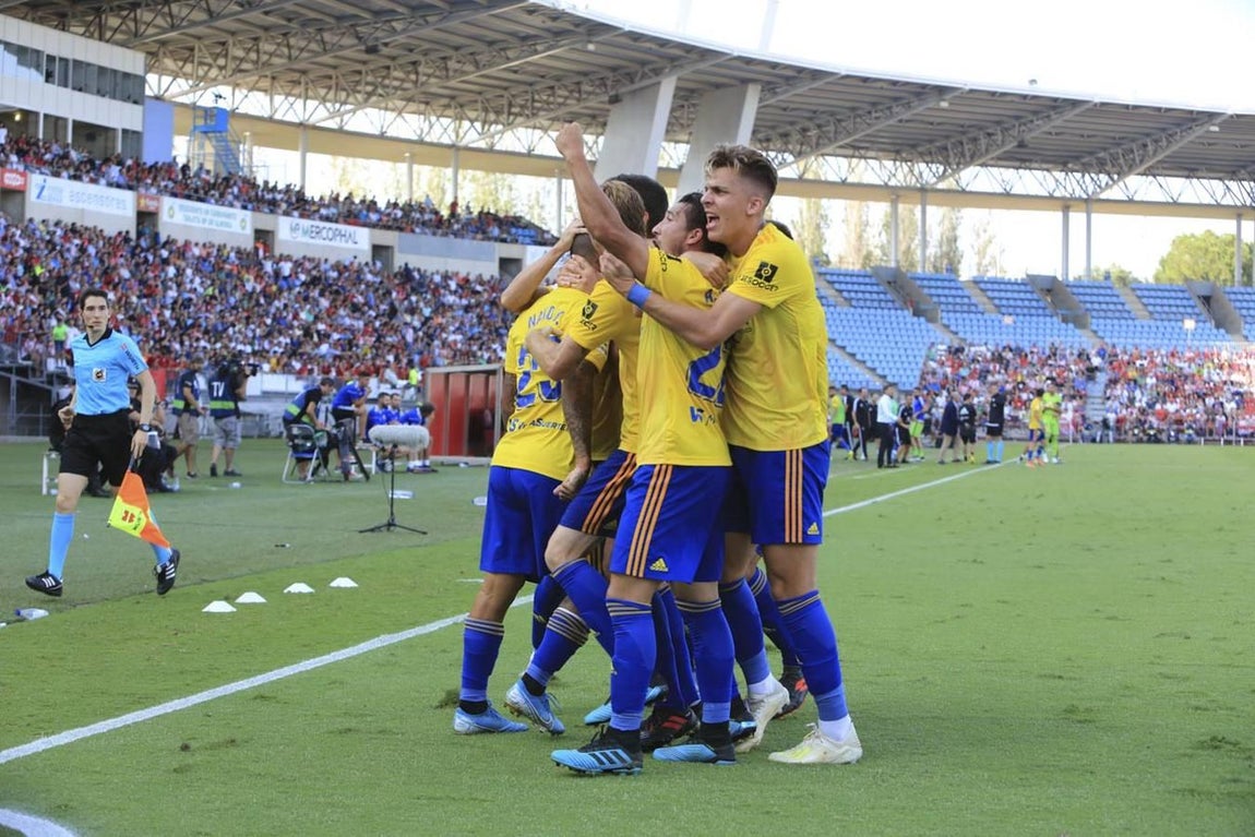 Las mejores imágenes del partido Almería-Cádiz (1-2)