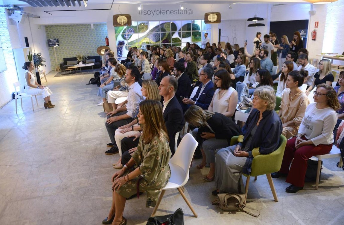 Paula Butragueño, durante los ejercicios de relajación que propuso a los invitados al evento de ABC Bienestar.