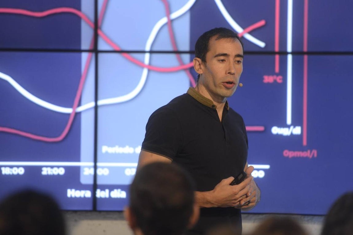 Marcos Vázquez, creador del Fitness Revolucionario con miles de seguidores en Instagram, ha ofrecido una interesante charla donde no ha faltado una pequeña reflexión acerca de cómo nos influye la luz natural en nuestro día a día.