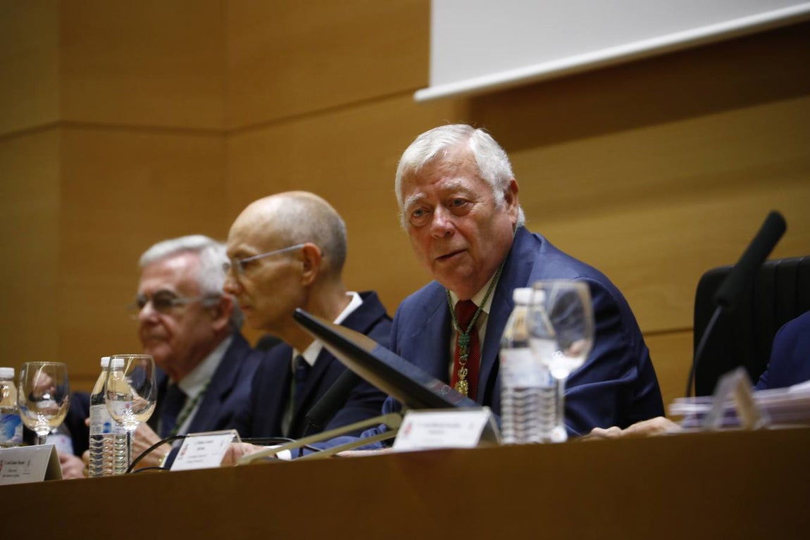 La apertura del curso en la Real Academia de Córdoba, en imágenes