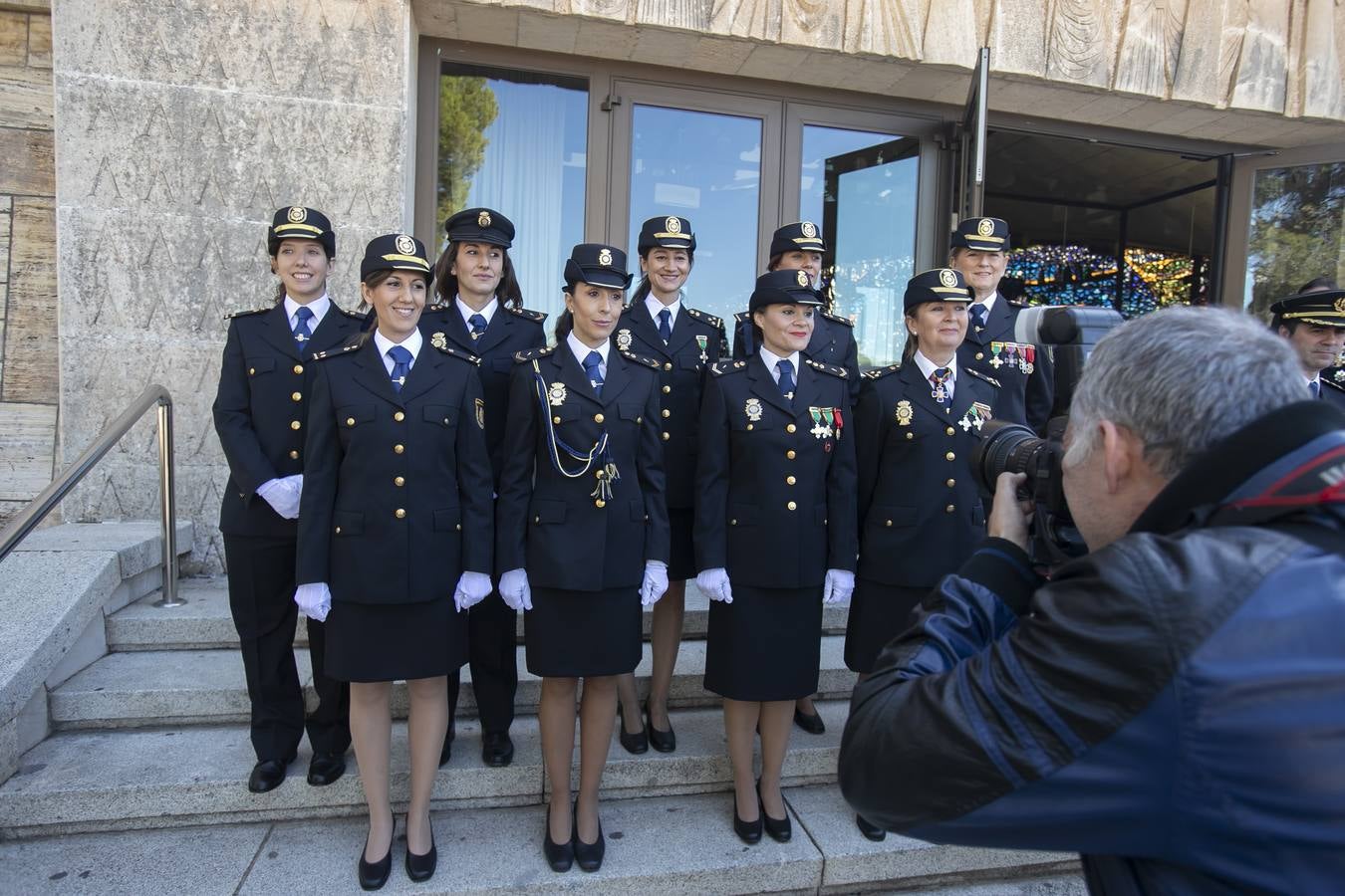 En imágenes, la Policía Nacional celebra en Córdoba a su patrón