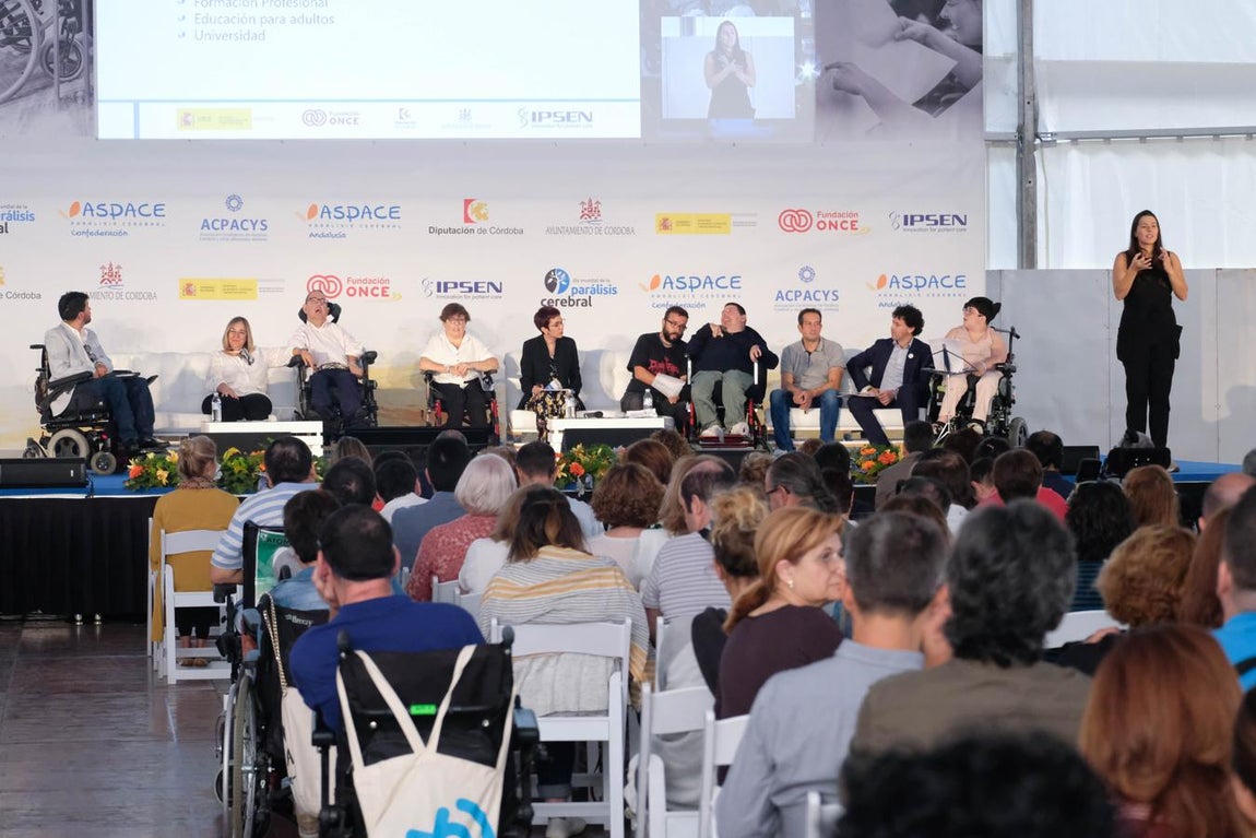El Congreso del Día Mundial de la Parálisis Cerebral en Córdoba, en imágenes