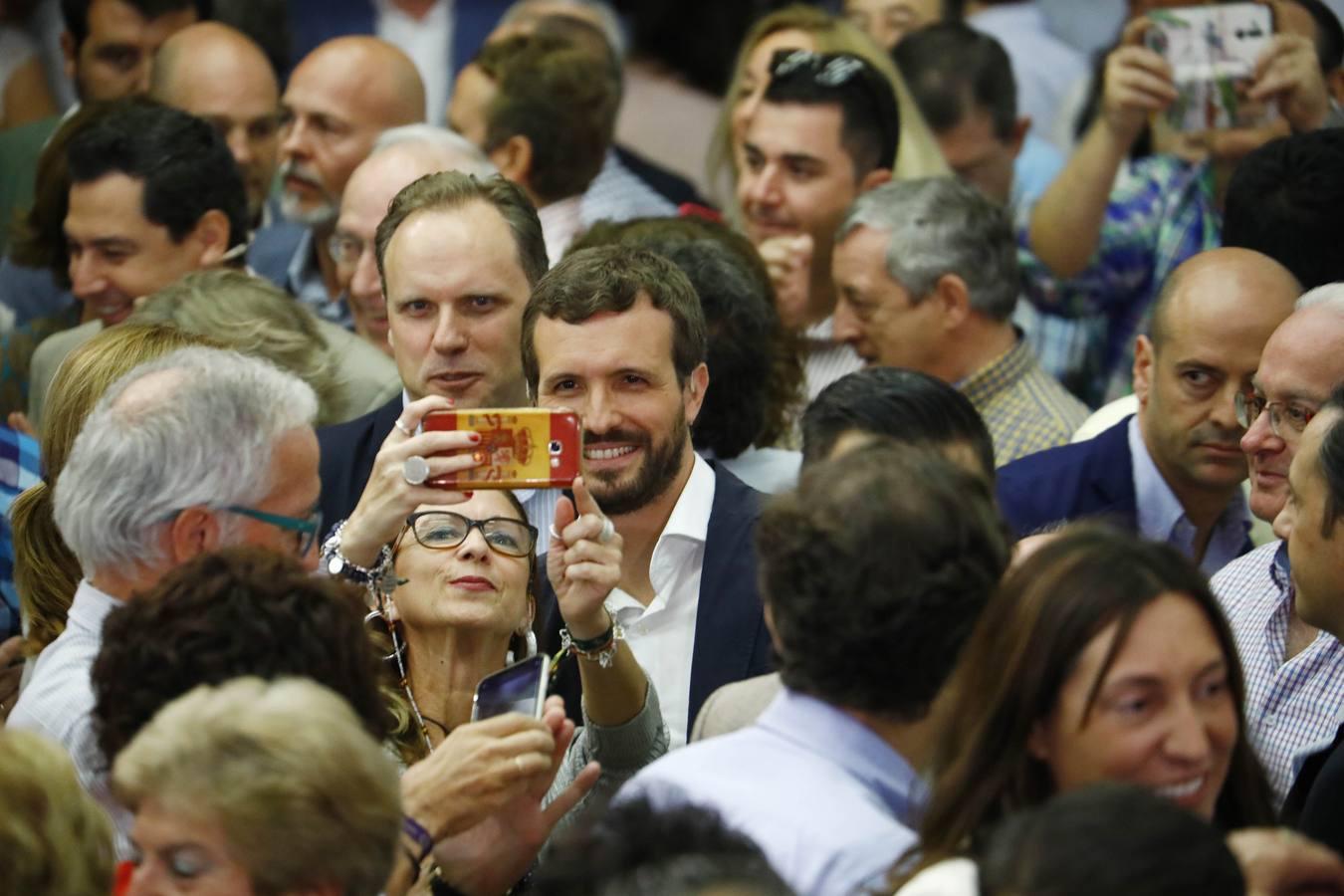 El paso de Pablo Casado por la Convención Económica del PP en Córdoba, en imágenes