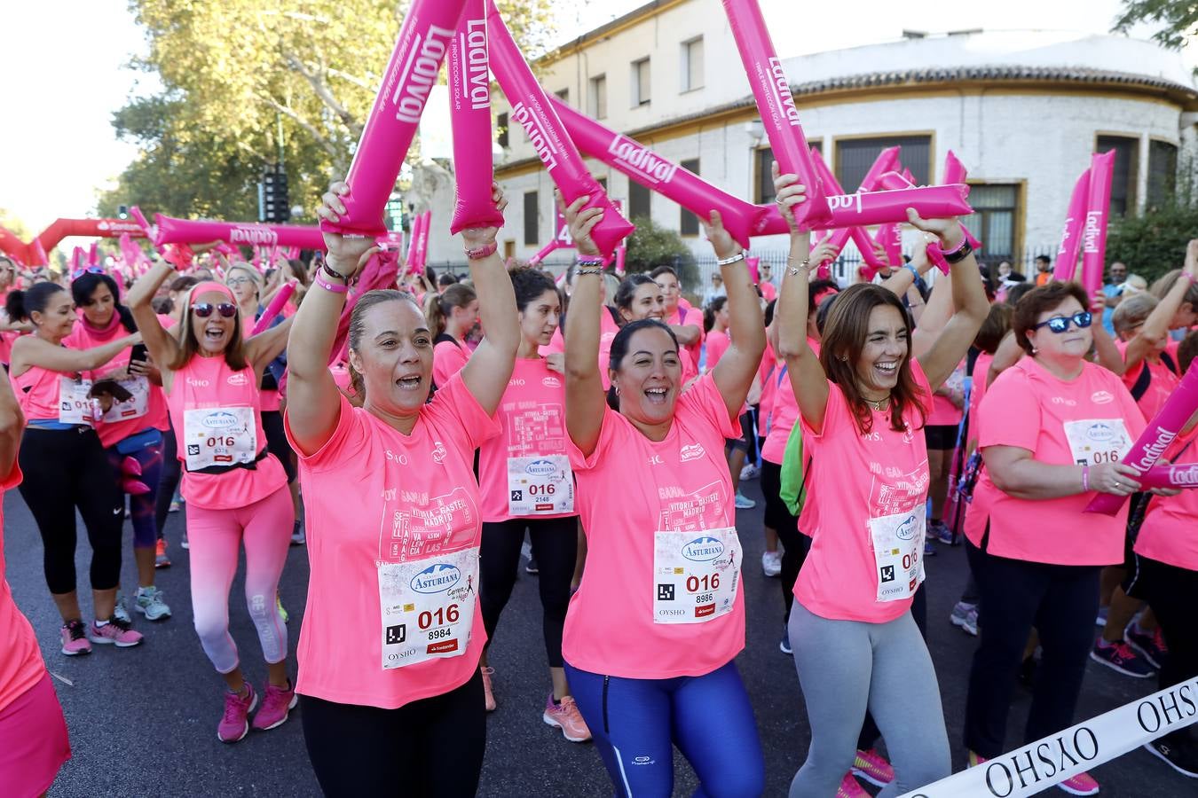 Si has participado en la Carrera de la Mujer de Sevilla, búscate (I)