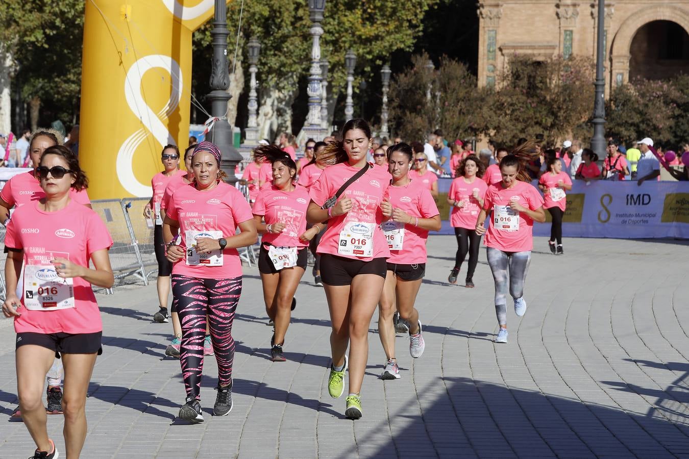 Si has participado en la Carrera de la Mujer de Sevilla, búscate (I)