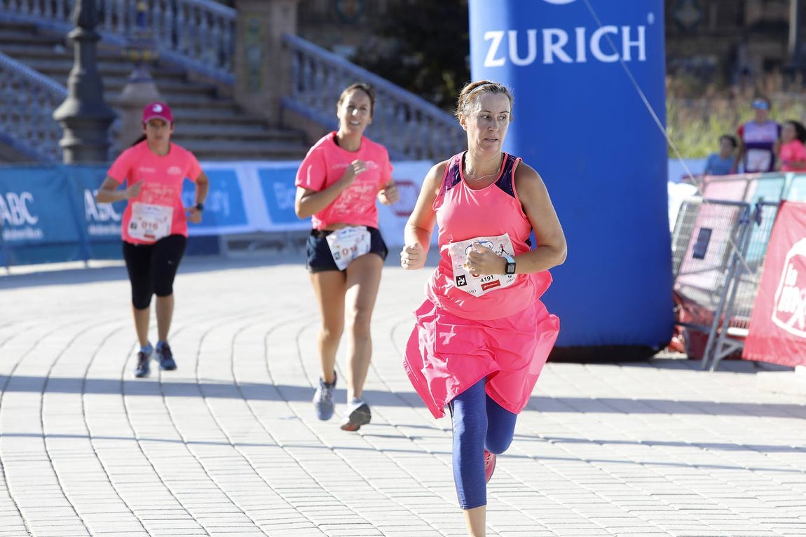 Si has participado en la Carrera de la Mujer, búscate (II)