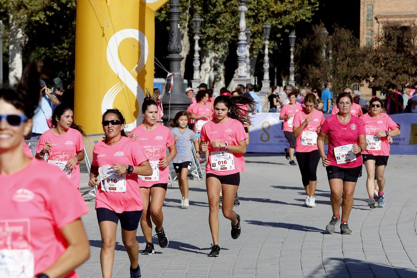 Si has participado en la Carrera de la Mujer, búscate (IV)