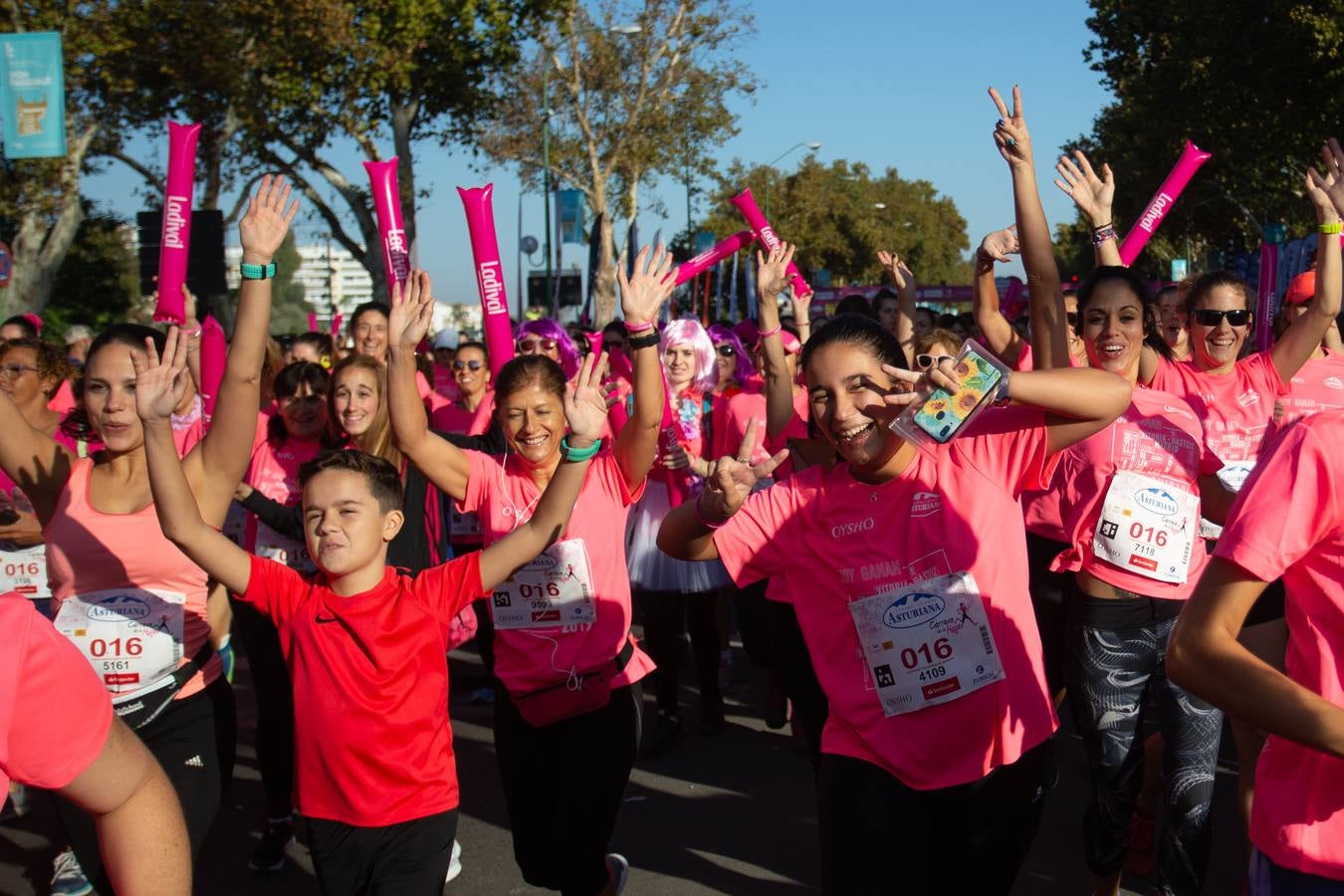 Si has participado en la Carrera de la Mujer, búscate (V)