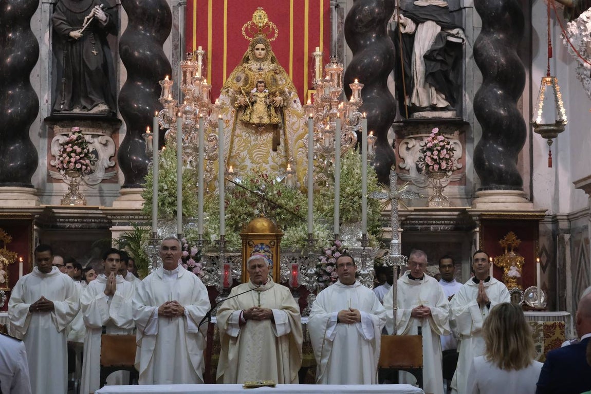 FOTOS: Cádiz celebra la festividad de la Patrona