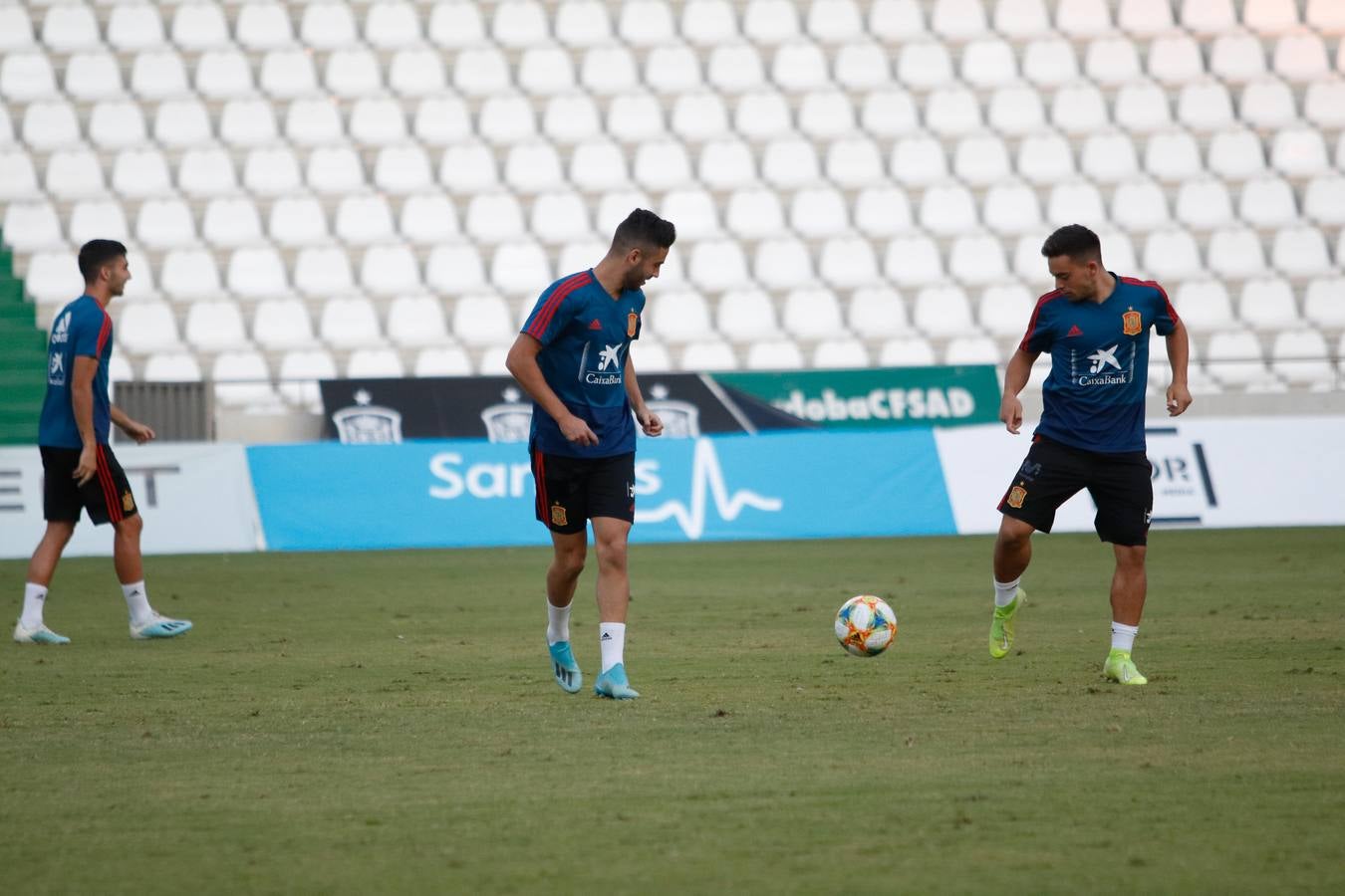 Lo mejor del entrenamiento de España sub 21 en Córdoba, en imágenes