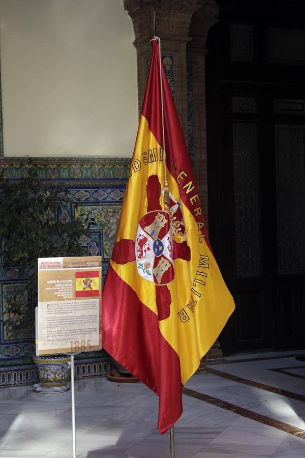 Exposición de banderas históricas en la Capitanía General