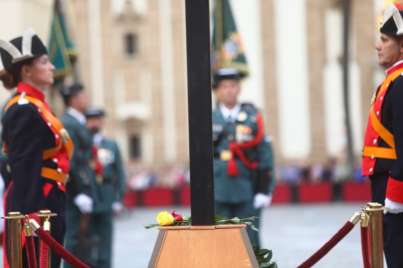 La Guardia Civil celebra el Día de la Virgen del Pilar en la Catedral de Cádiz