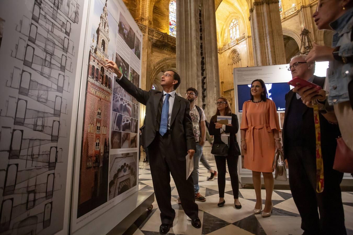 Fotogalería: la Giralda de Sevilla recupera su color original