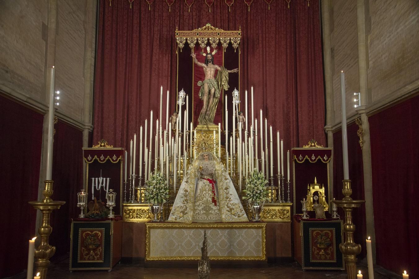 Altar del 50 aniversario de la Resurrección