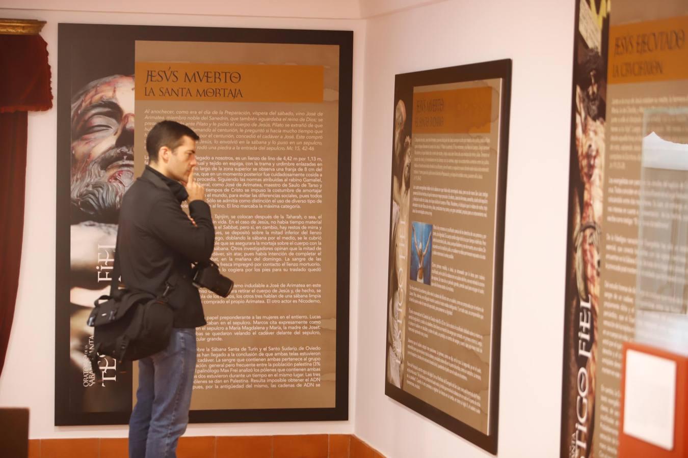 La exposición «Testigo fiel» en la Iglesia del Juramento de Córdoba, en imágenes