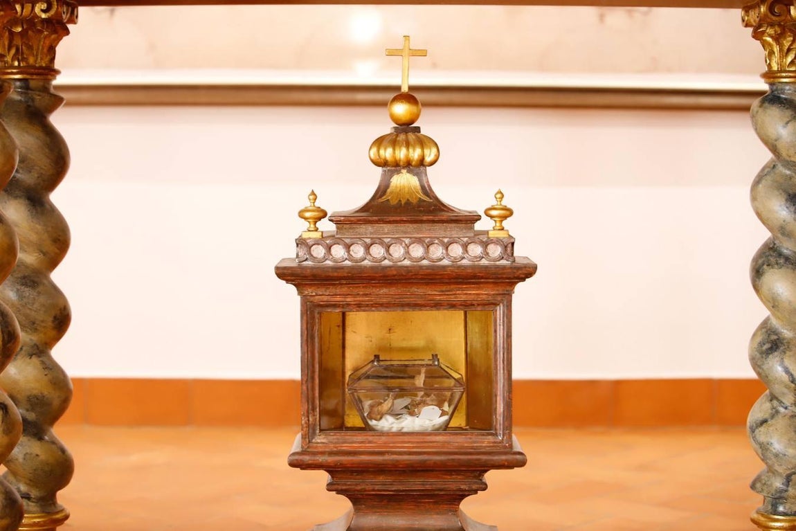 La exposición «Testigo fiel» en la Iglesia del Juramento de Córdoba, en imágenes