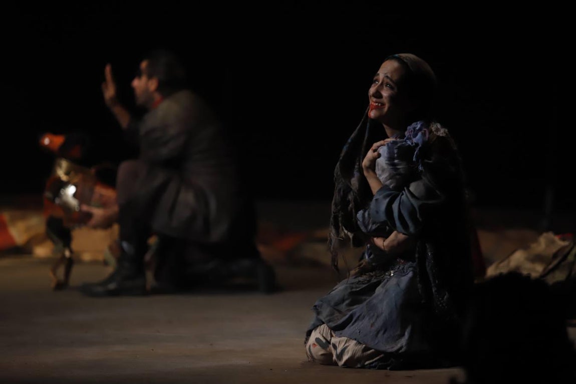 La representación de «Divinas palabras» en el Gran Teatro de Córdoba, en imágenes