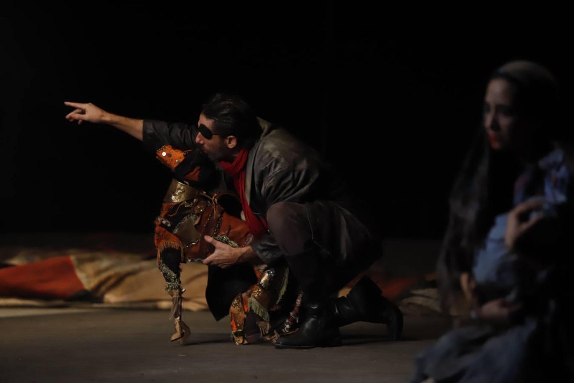 La representación de «Divinas palabras» en el Gran Teatro de Córdoba, en imágenes