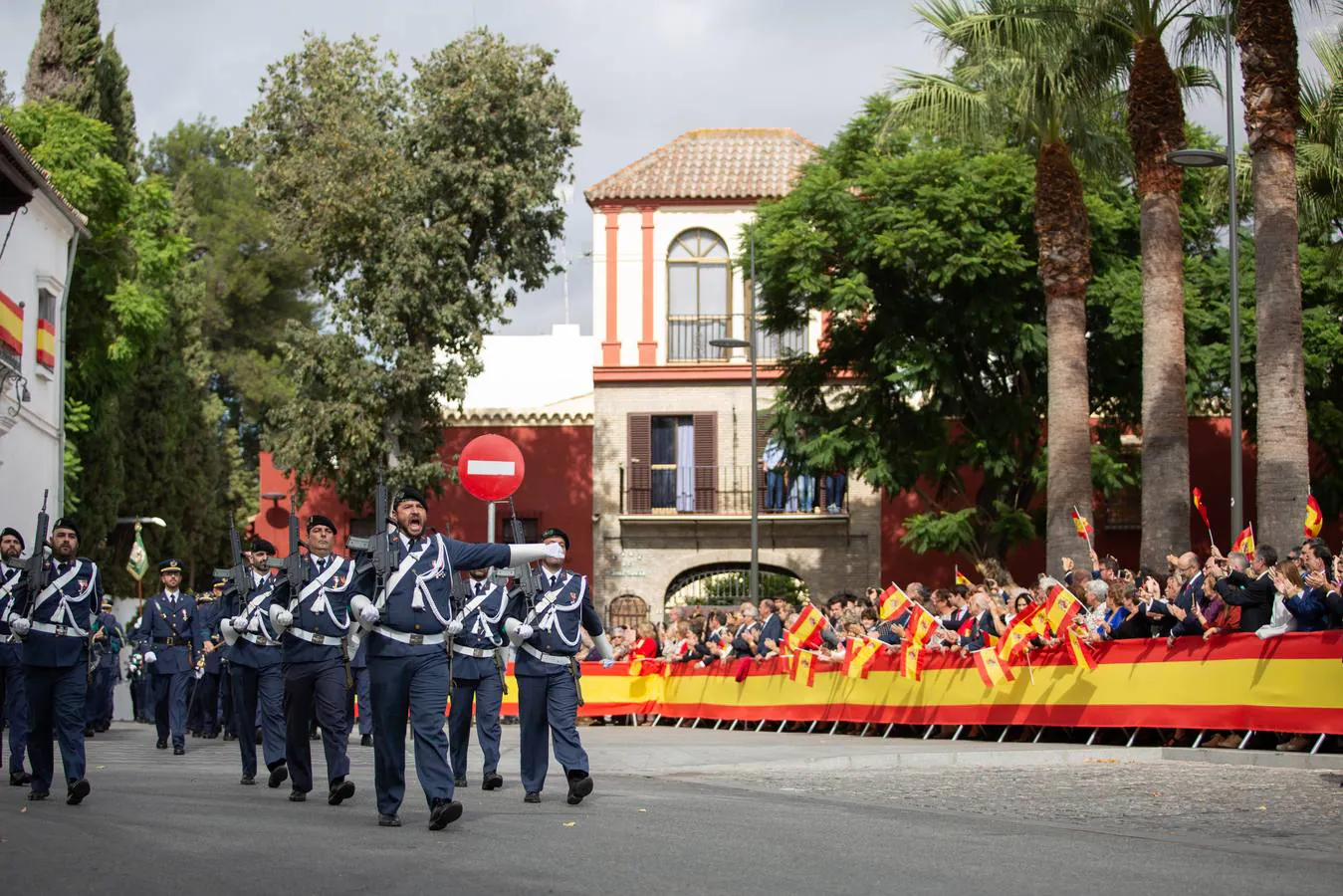 En imágenes, jura de bandera civil en Tomares