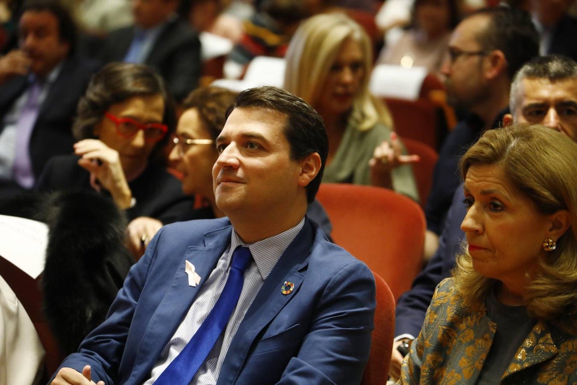 La Asociación contra el Cáncer celebra su 25 aniversario en Córdoba, en imágenes